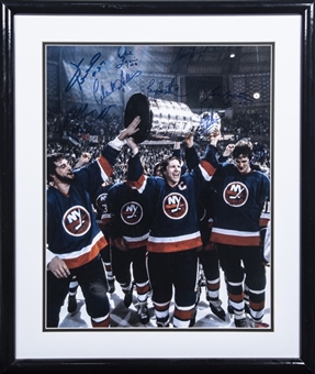 New York Islanders Team Signed Stanley Cup Victory Photo With 9 Signatures In 22x26 Framed Display (Steiner)
